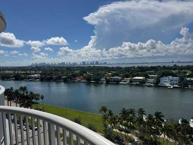 Small Image of 5401 COLLINS AVE #1129, Miami Beach Number 30