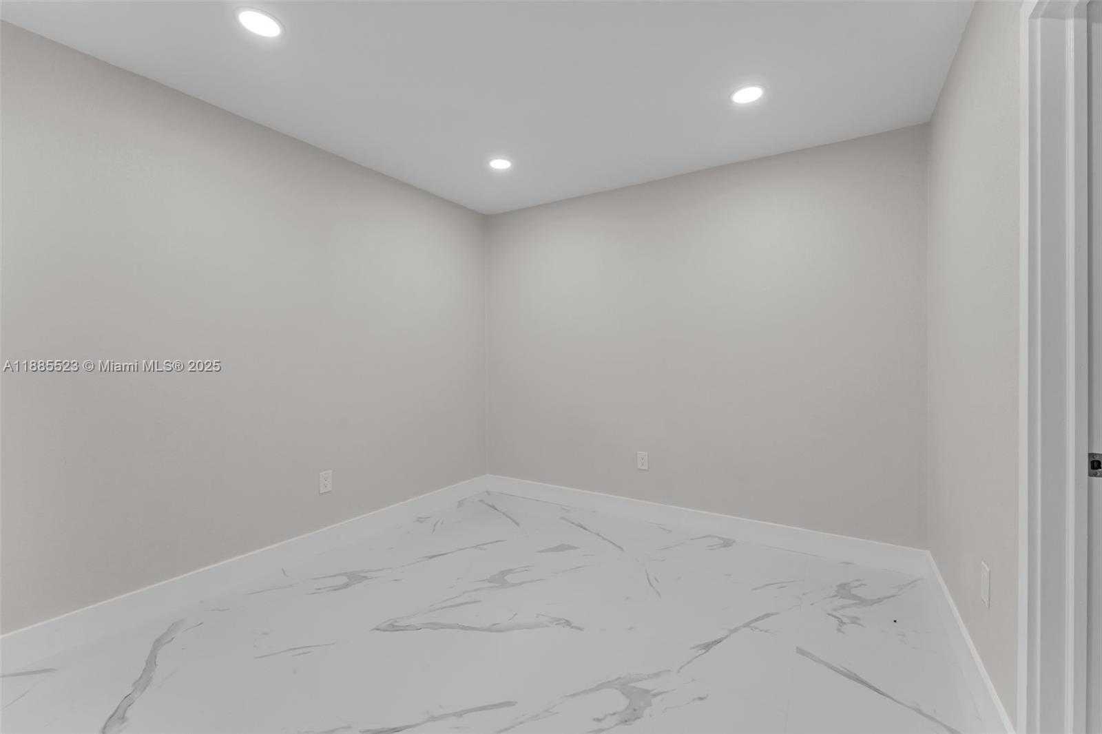 Small Image of 11800 SOUTH WEST 176TH ST ##2, Miami Number 4