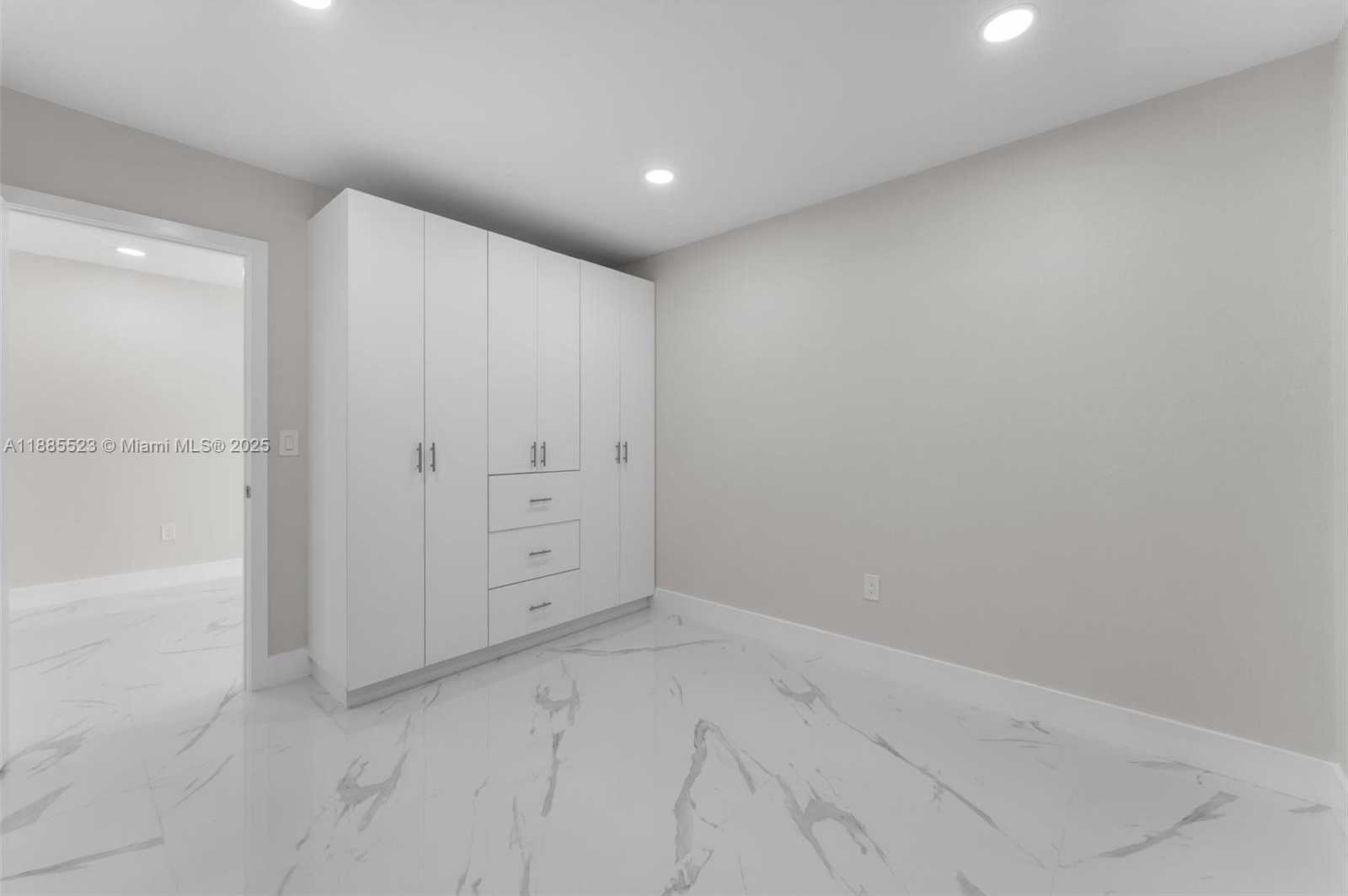 Small Image of 11800 SOUTH WEST 176TH ST ##2, Miami Number 5