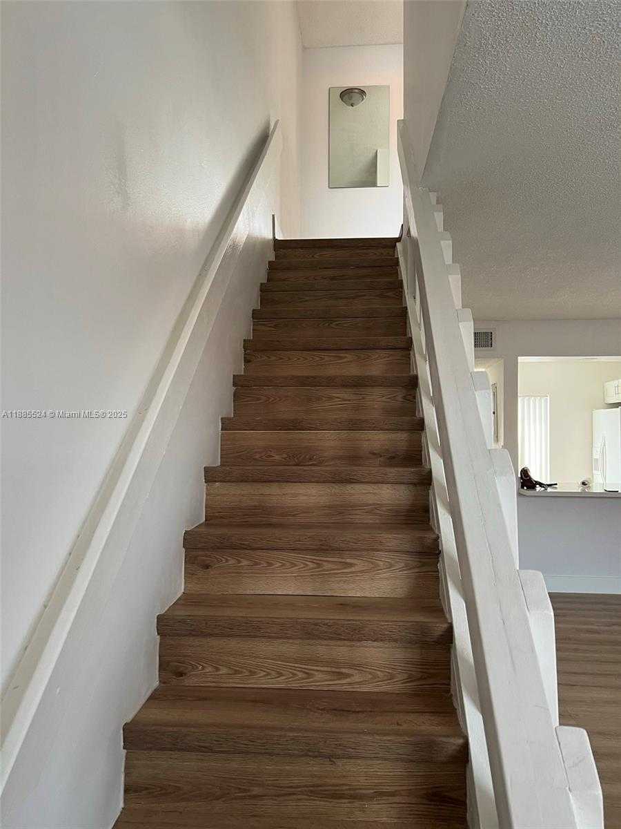 Small Image of 2186 WEST 60TH ST #20206, Hialeah Number 5