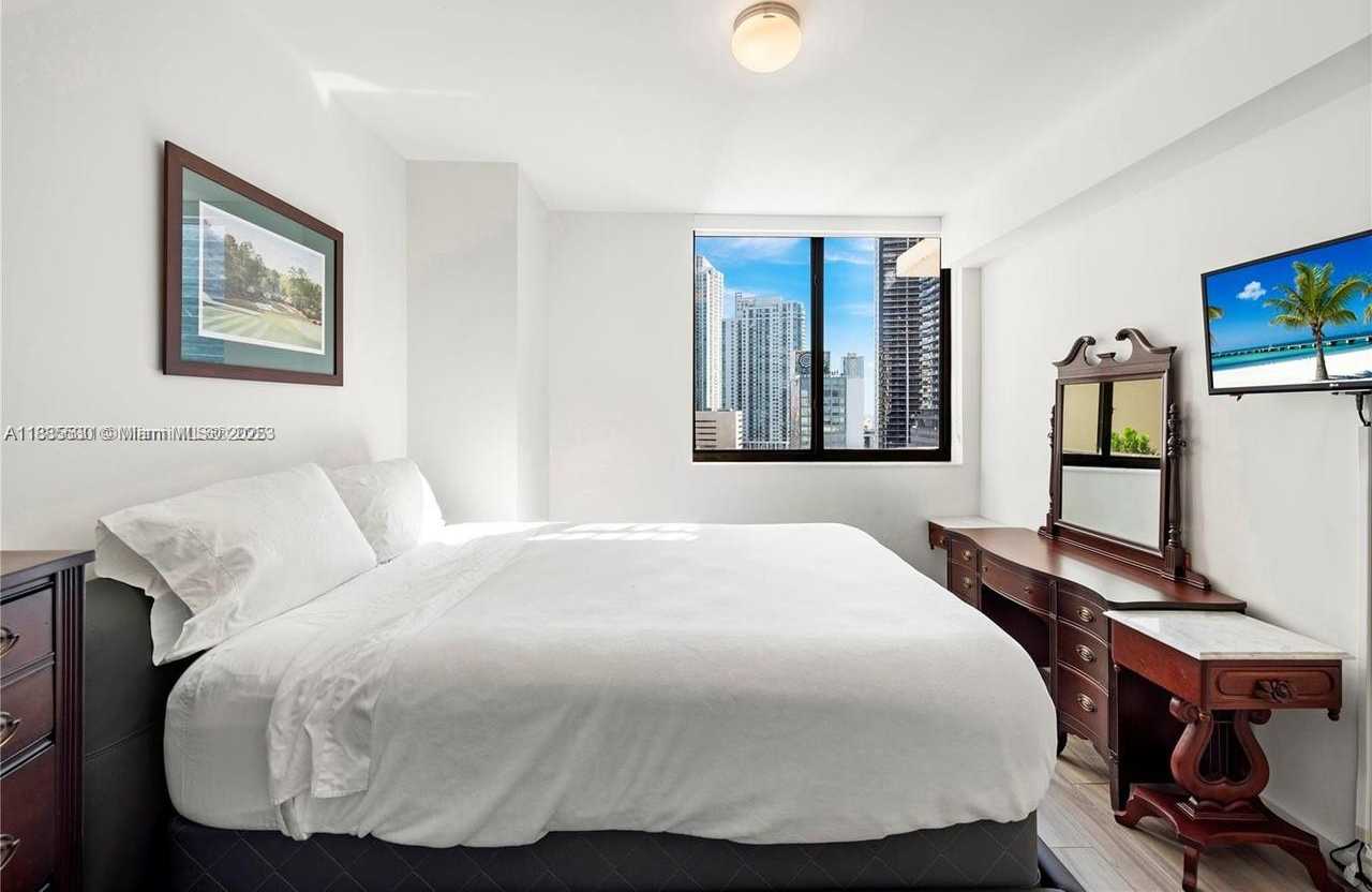 Small Image of 999 SOUTH WEST 1ST AVE #1811, Miami Number 11