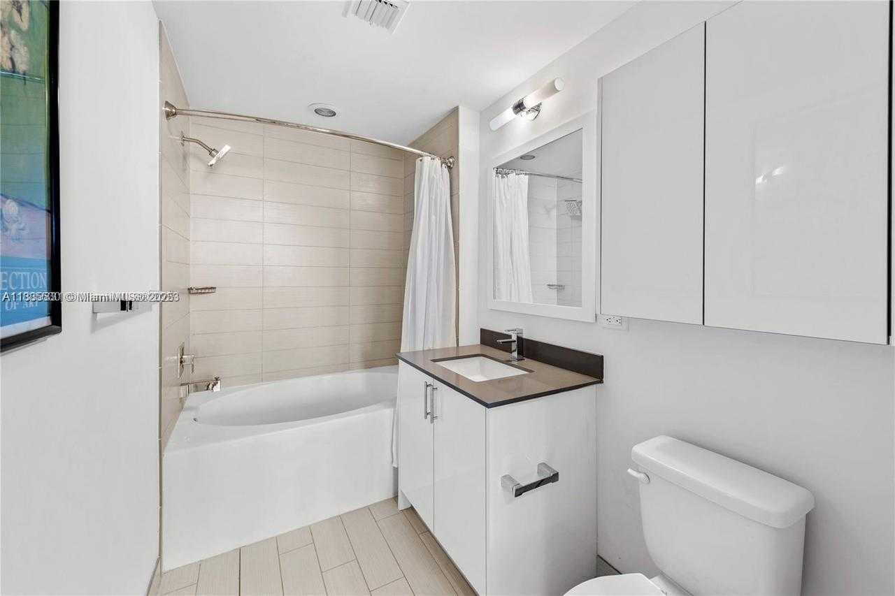Small Image of 999 SOUTH WEST 1ST AVE #1811, Miami Number 14
