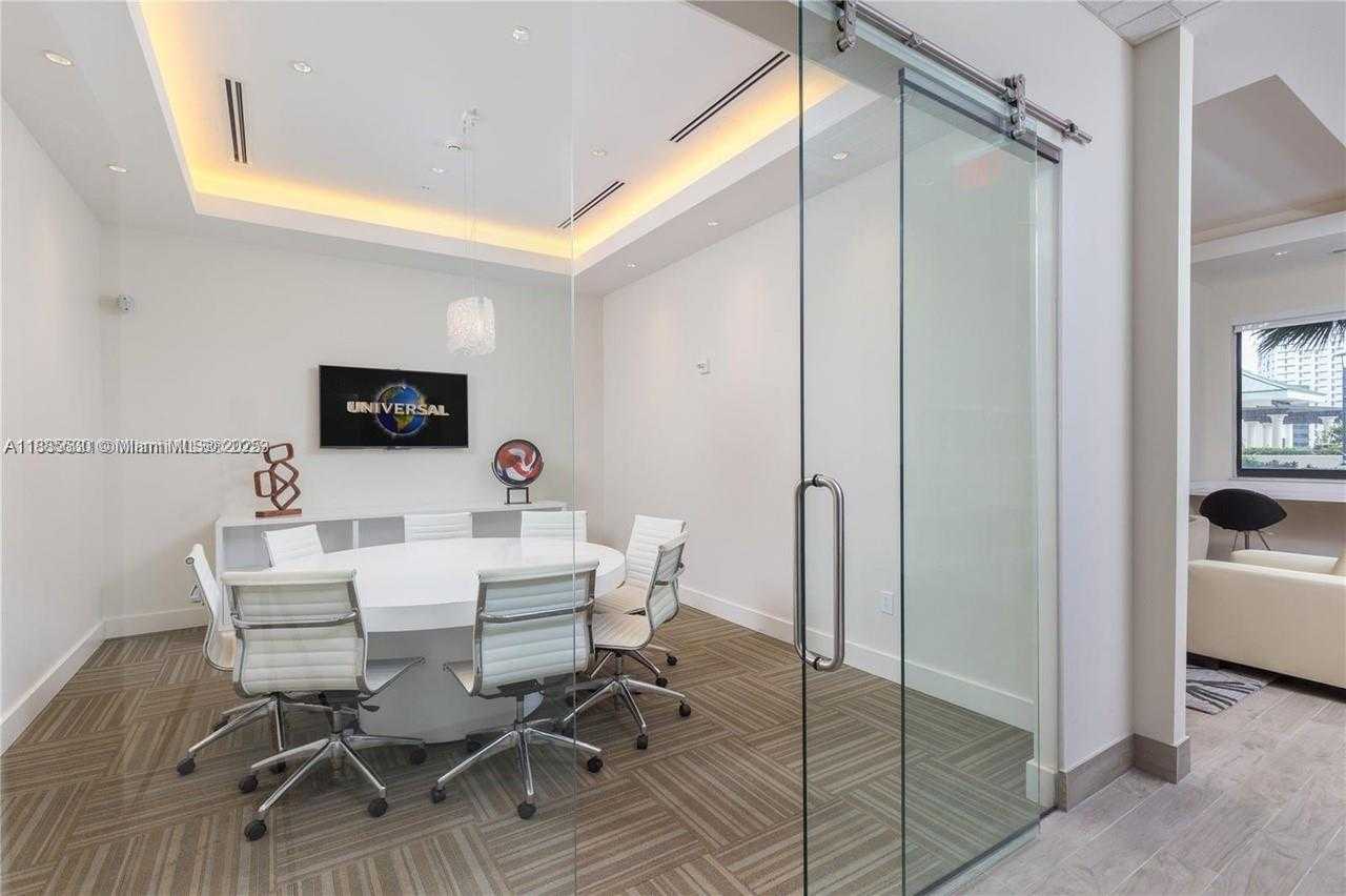 Small Image of 999 SOUTH WEST 1ST AVE #1811, Miami Number 23