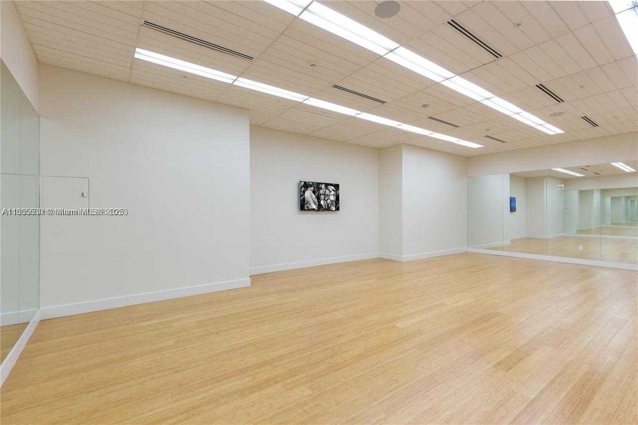 Small Image of 999 SOUTH WEST 1ST AVE #1811, Miami Number 28