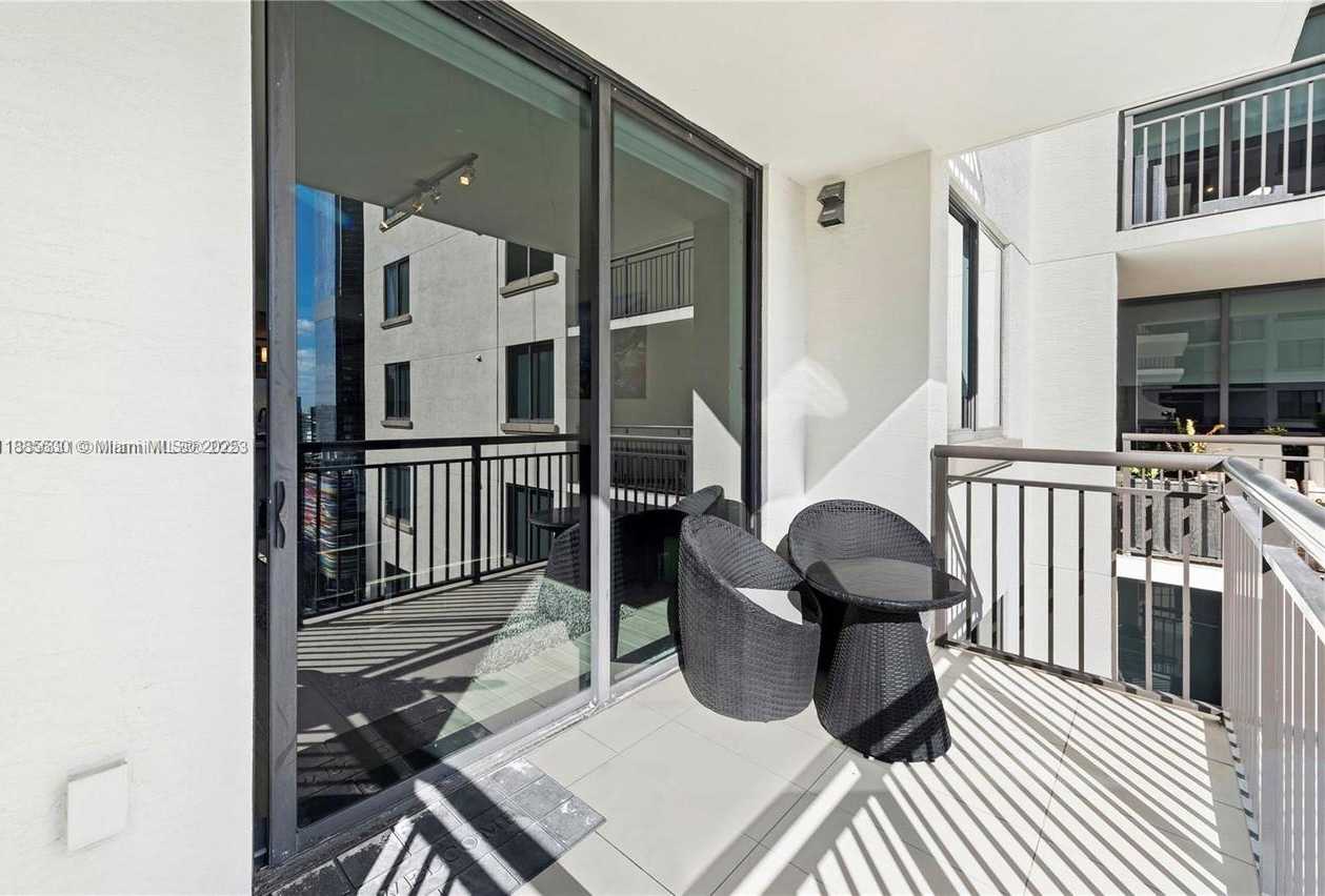 Small Image of 999 SOUTH WEST 1ST AVE #1811, Miami Number 6