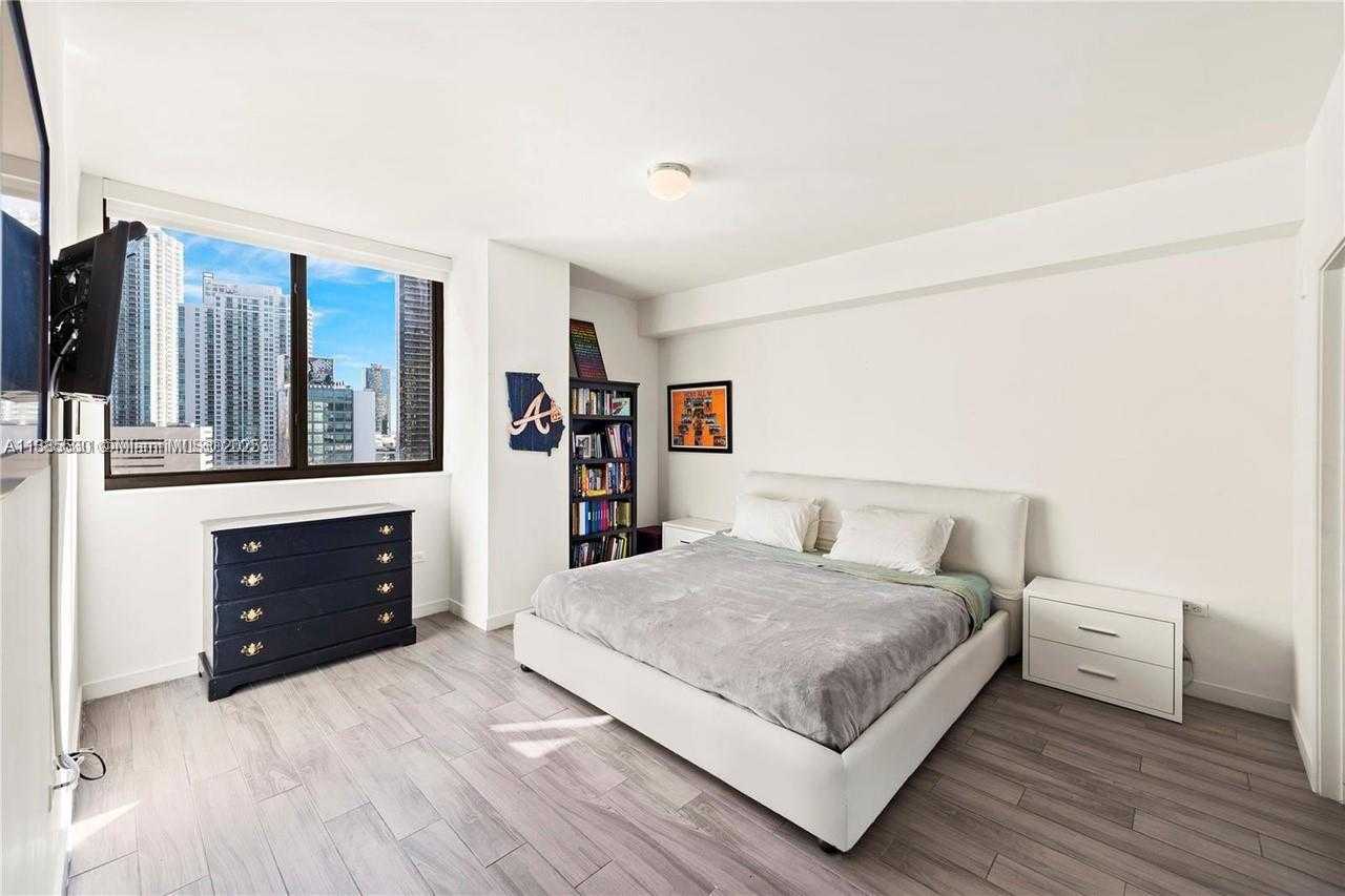Small Image of 999 SOUTH WEST 1ST AVE #1811, Miami Number 8