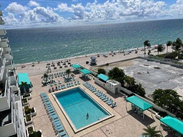 Small Image of 3725 SOUTH OCEAN DR #910, Hollywood Number 2