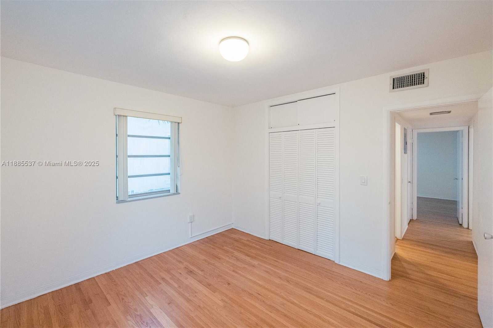 Small Image of 5600 SAN VICENTE ST, Coral Gables Number 13