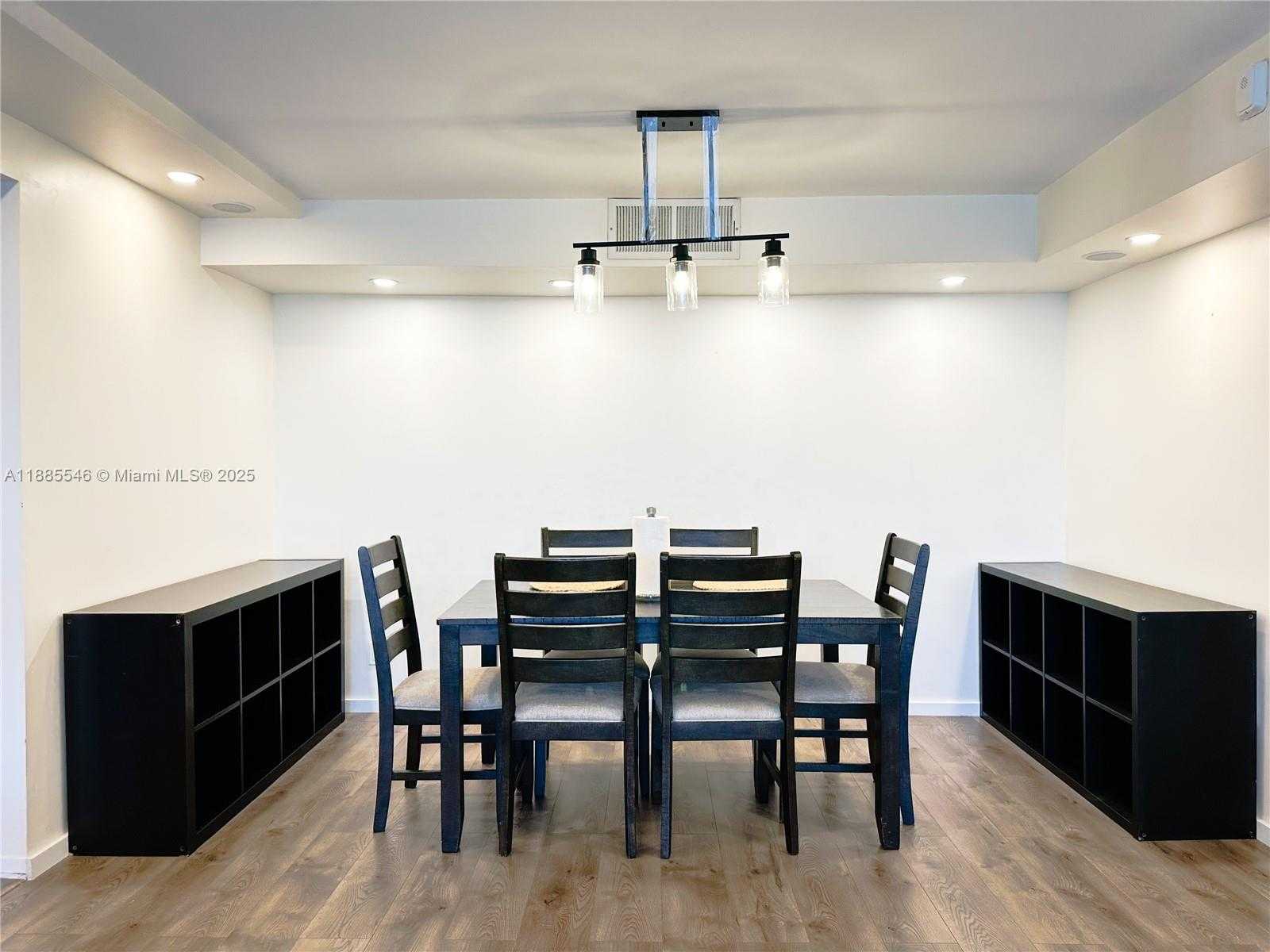 Small Image of 2001 ATLANTIC SHORES BLVD #510, Hallandale Beach Number 12