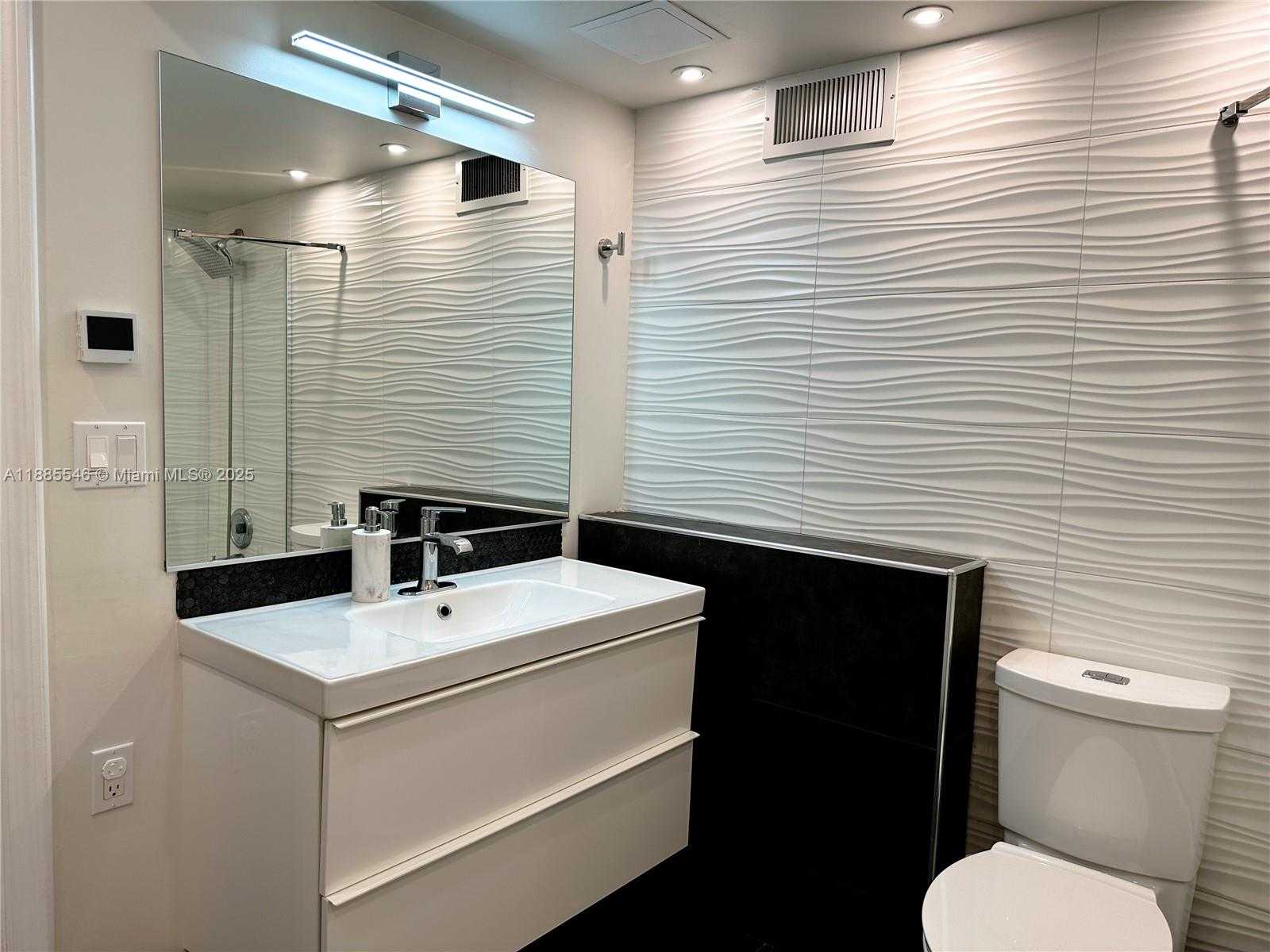 Small Image of 2001 ATLANTIC SHORES BLVD #510, Hallandale Beach Number 8