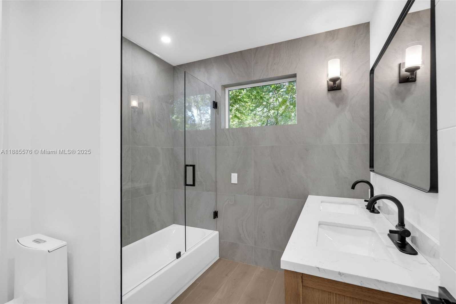 Small Image of 520 NORTH EAST 50TH TER, Miami Number 15