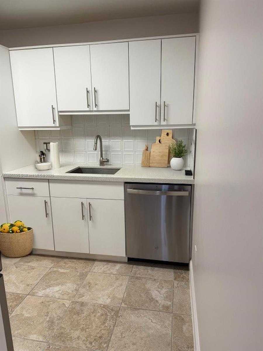 Small Image of 7915 SOUTH WEST 86TH ST #705, Miami Number 4