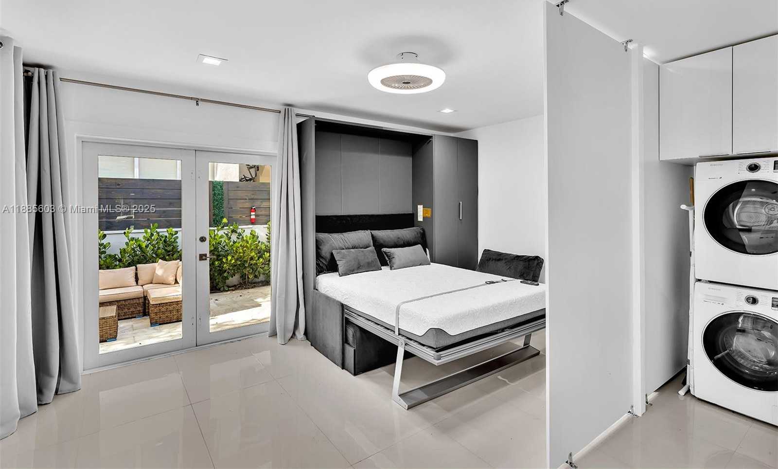 Small Image of 1000 10TH ST, Miami Beach Number 17