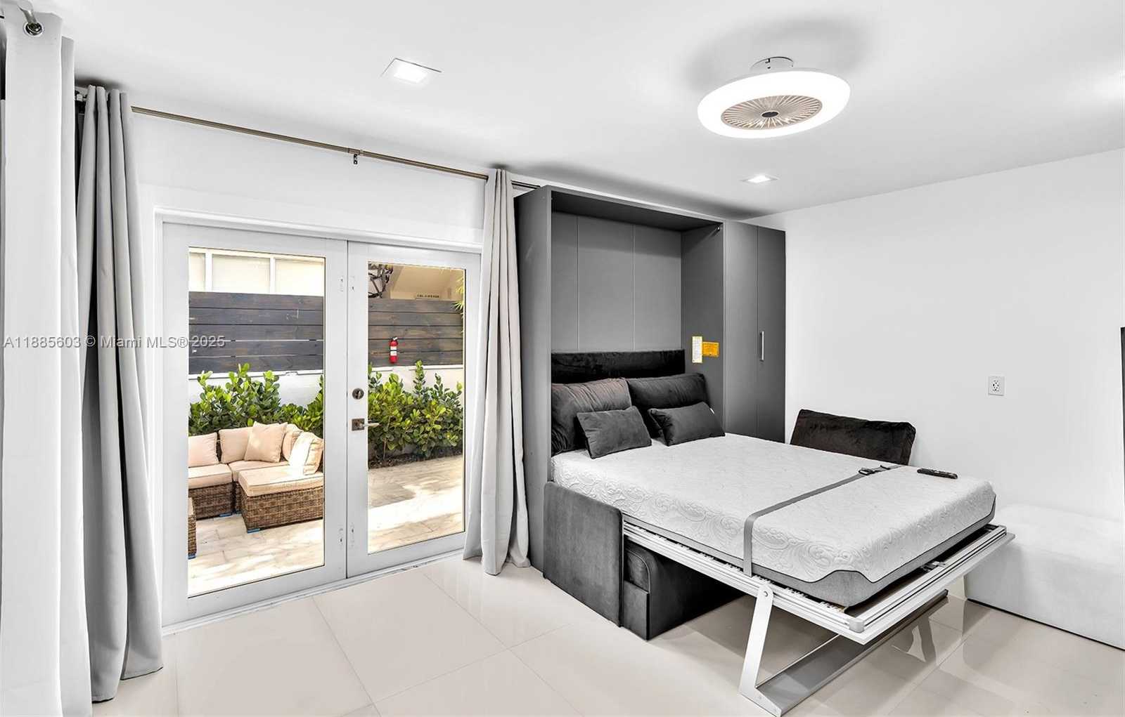 Small Image of 1000 10TH ST, Miami Beach Number 18