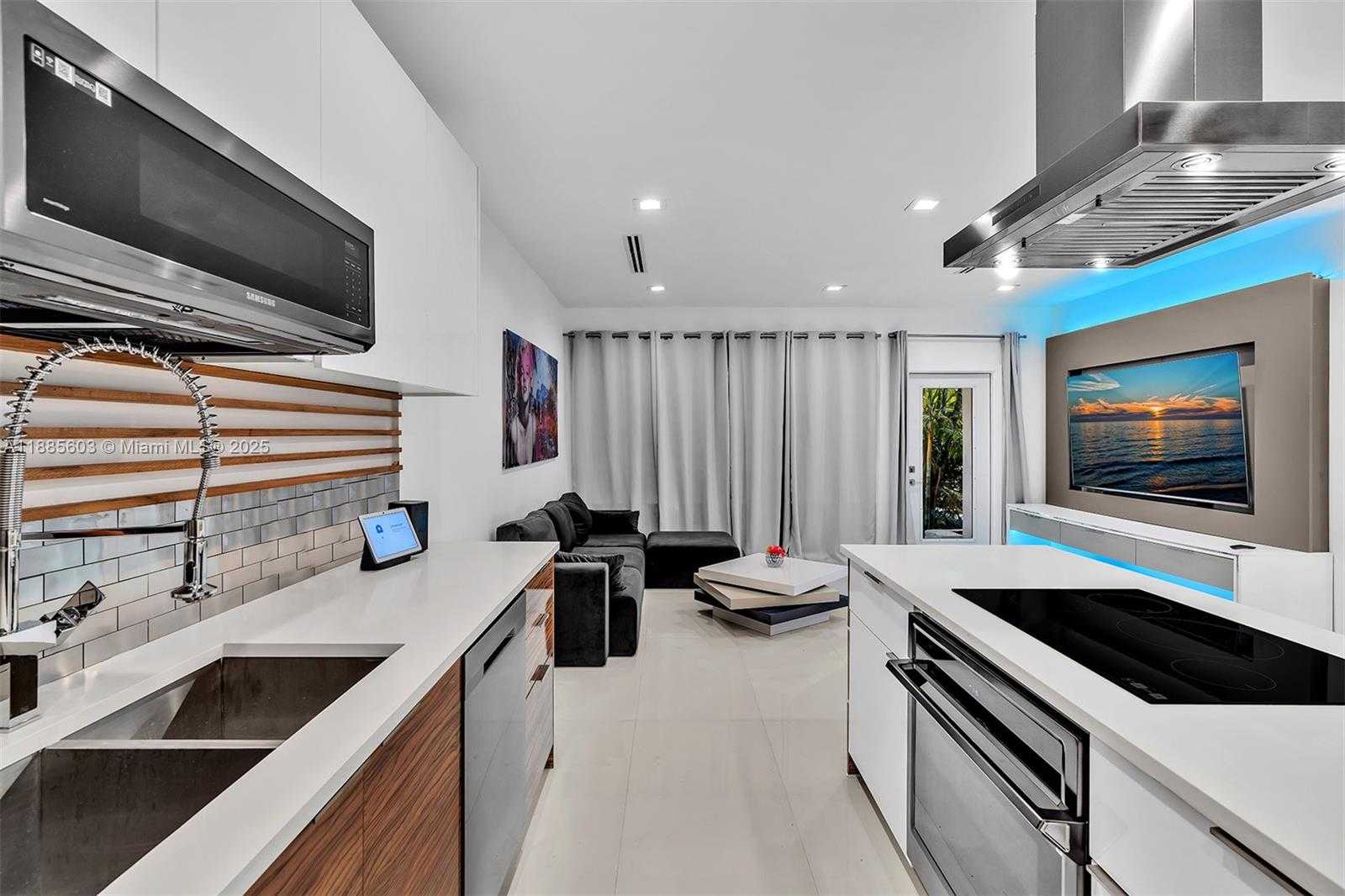 Small Image of 1000 10TH ST, Miami Beach Number 29