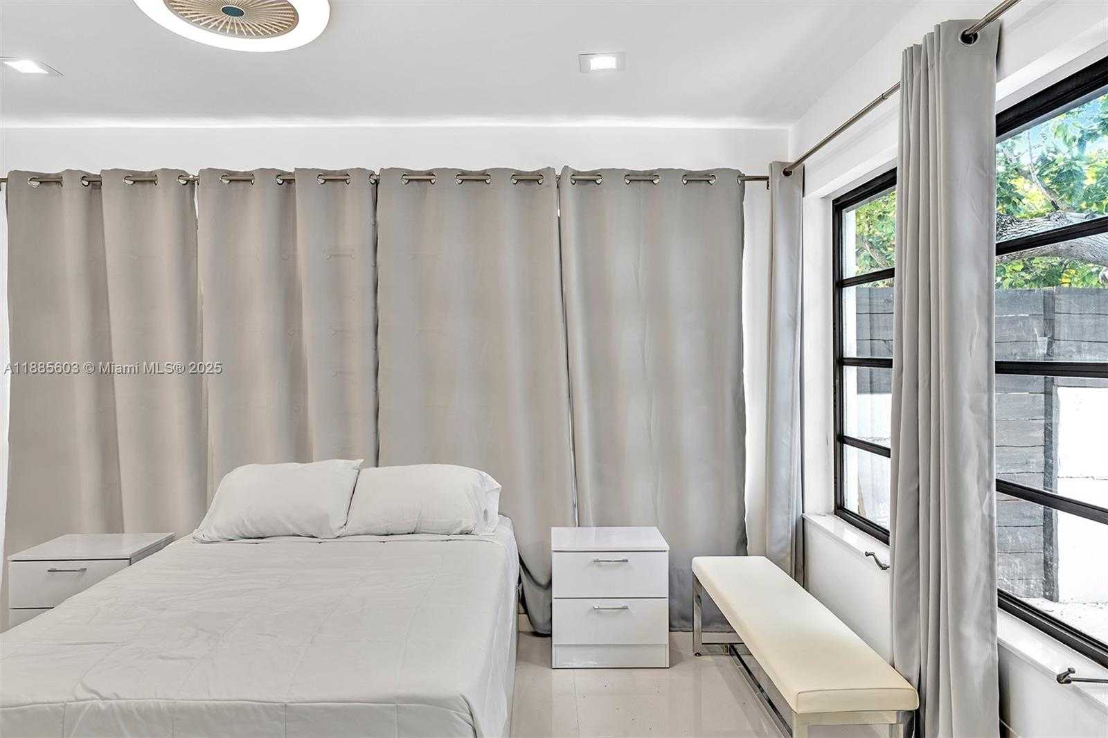 Small Image of 1000 10TH ST, Miami Beach Number 45