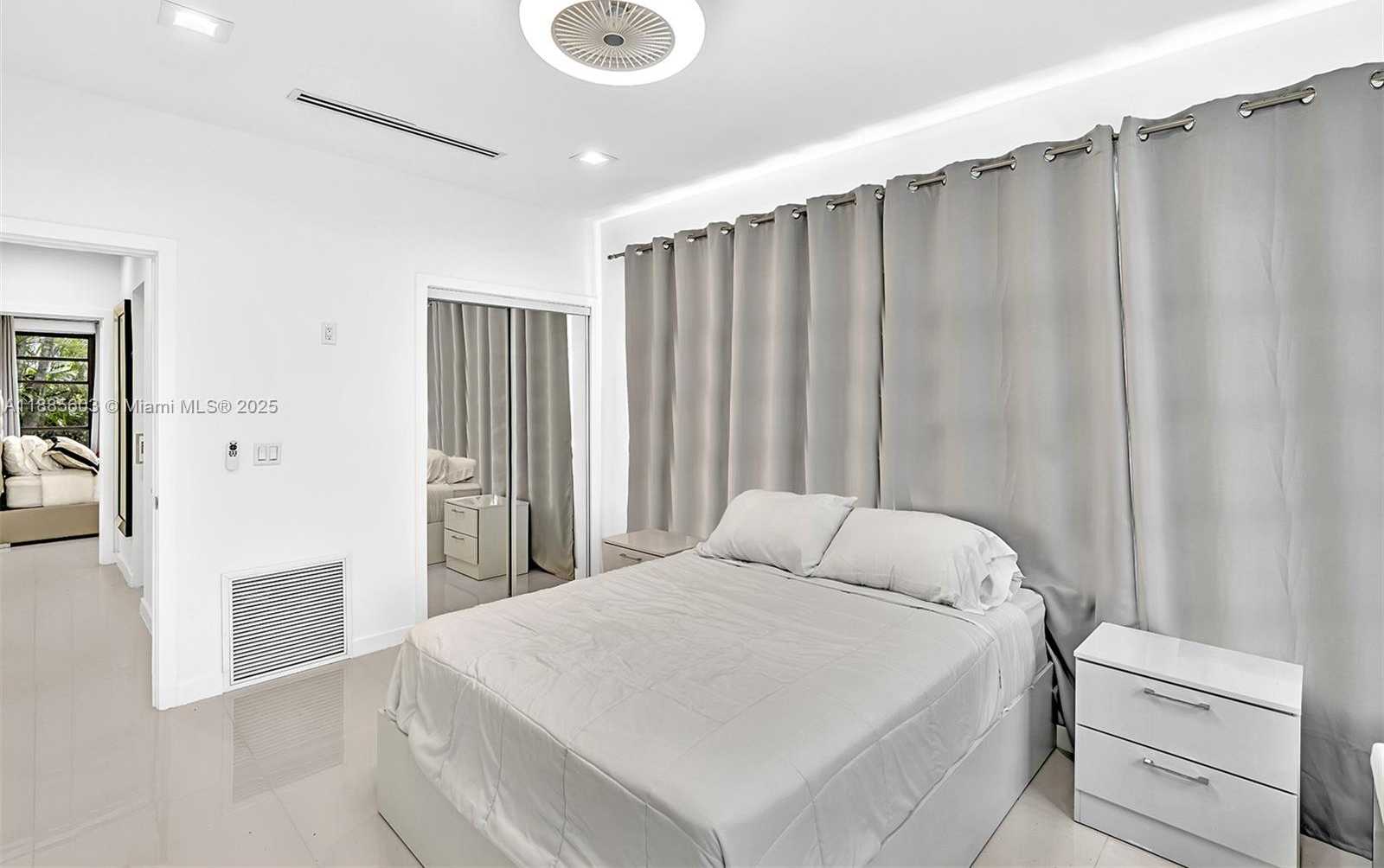 Small Image of 1000 10TH ST, Miami Beach Number 46