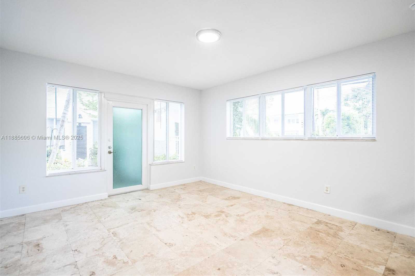 Small Image of 2180 BAY DR #1A, Miami Beach Number 2