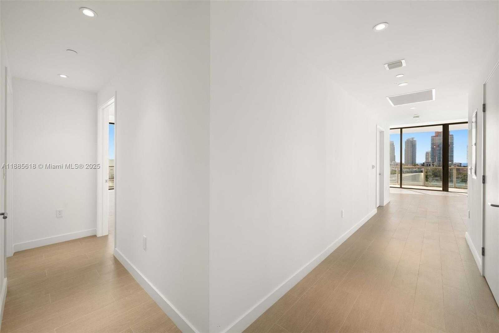Small Image of 500 ALTON #1001, Miami Beach Number 11