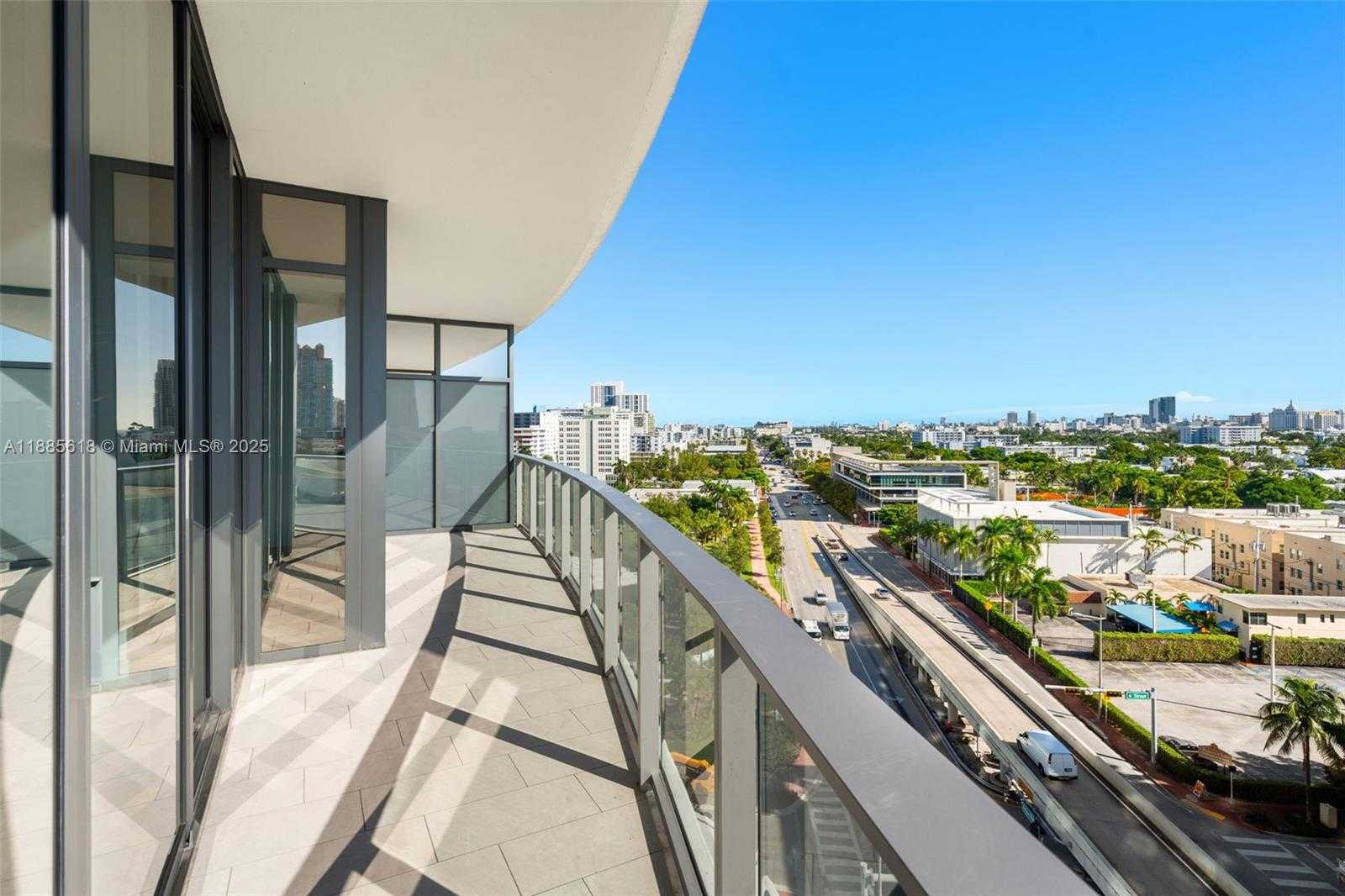 Small Image of 500 ALTON #1001, Miami Beach Number 34
