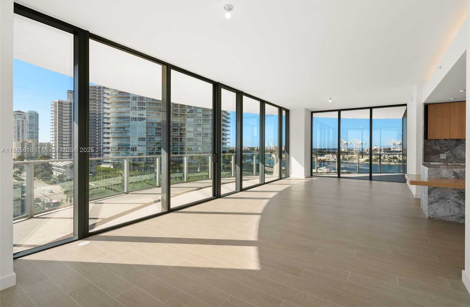 Small Image of 500 ALTON #1001, Miami Beach Number 39
