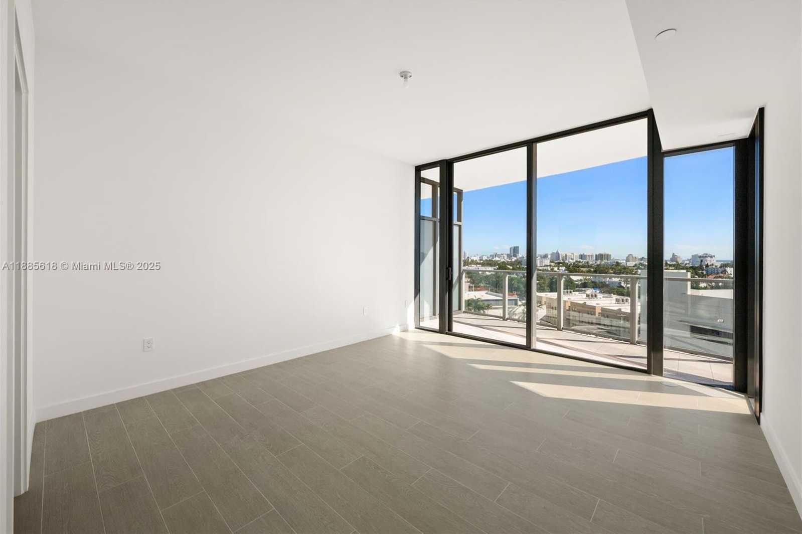 Small Image of 500 ALTON #1001, Miami Beach Number 45