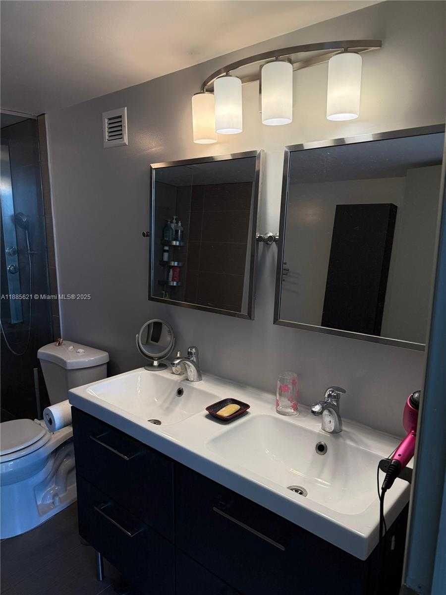 Small Image of 600 NORTH EAST 36TH ST #2002, Miami Number 12