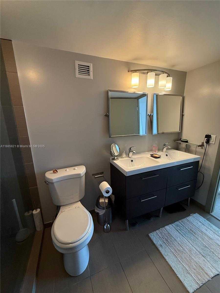 Small Image of 600 NORTH EAST 36TH ST #2002, Miami Number 14