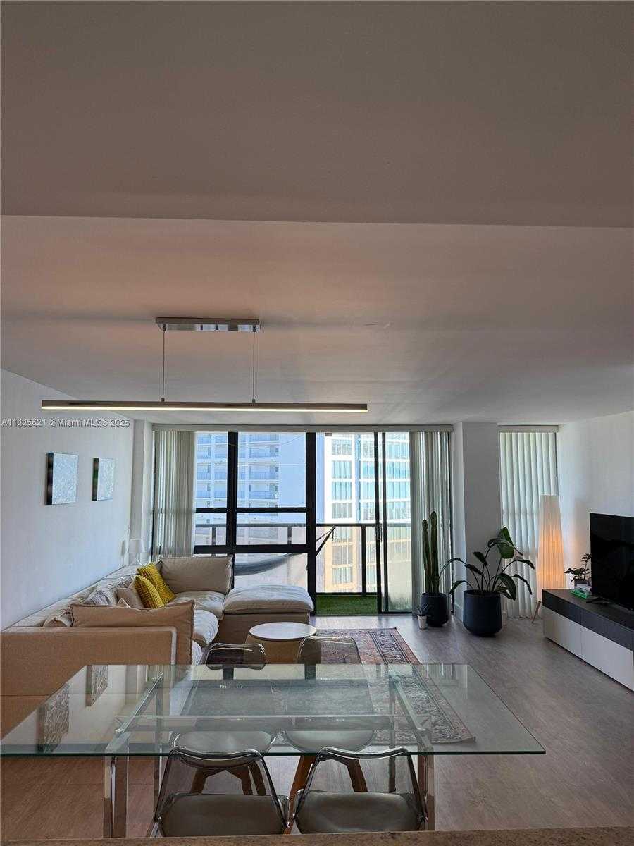 Small Image of 600 NORTH EAST 36TH ST #2002, Miami Number 3