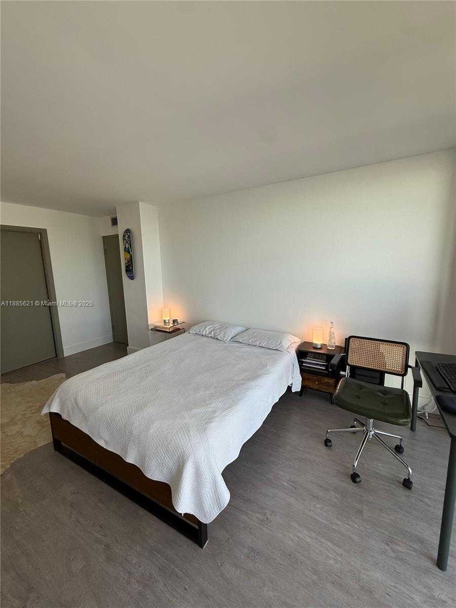 Small Image of 600 NORTH EAST 36TH ST #2002, Miami Number 5