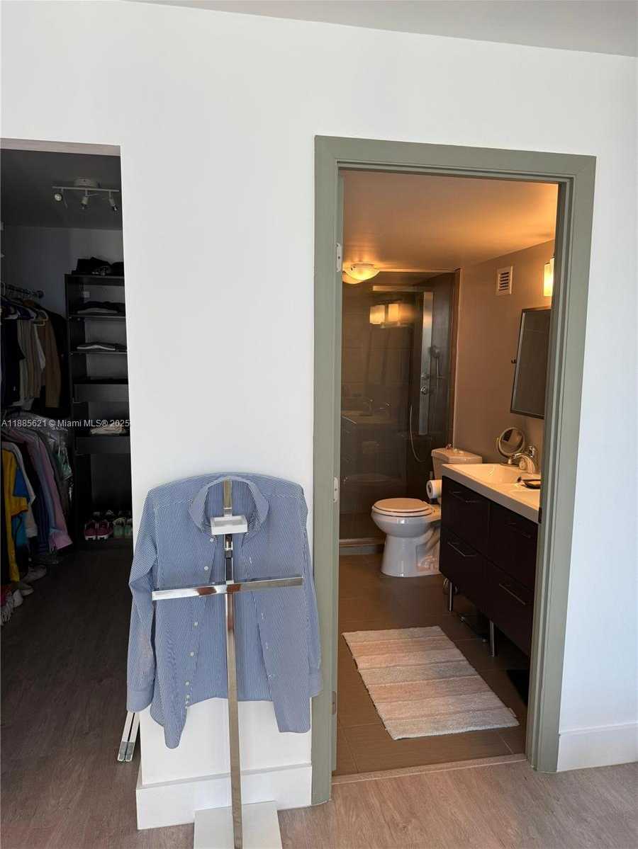 Small Image of 600 NORTH EAST 36TH ST #2002, Miami Number 7