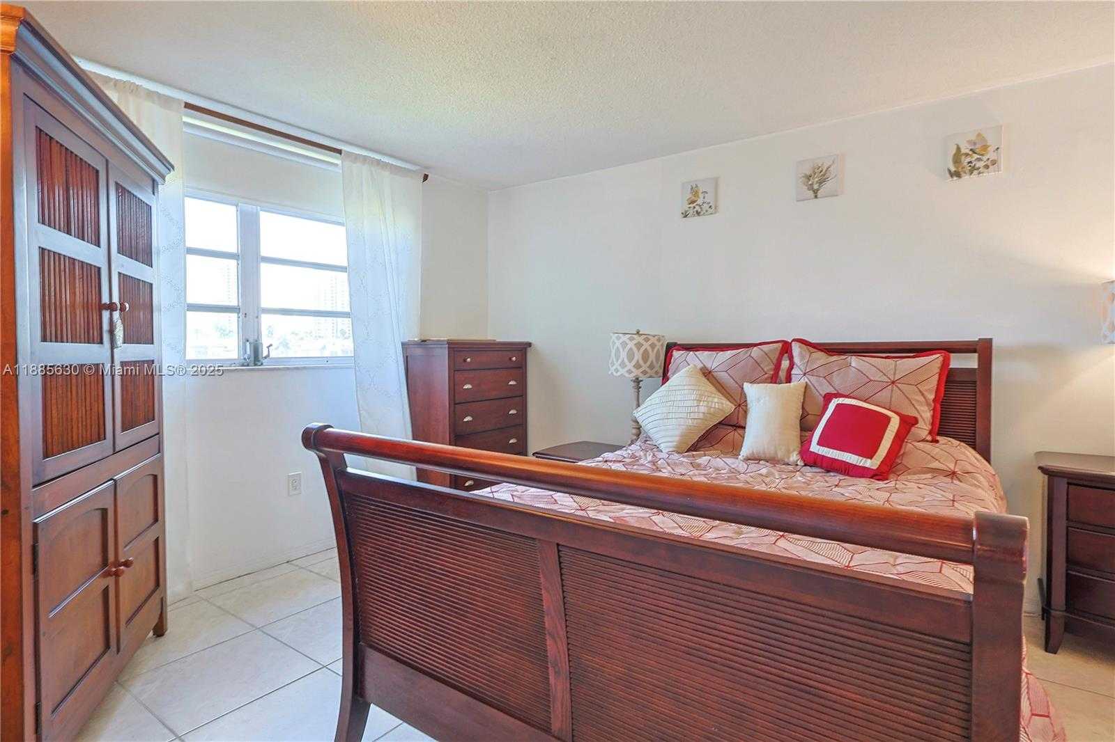 Small Image of 2999 POINT EAST DR #C407, Aventura Number 10