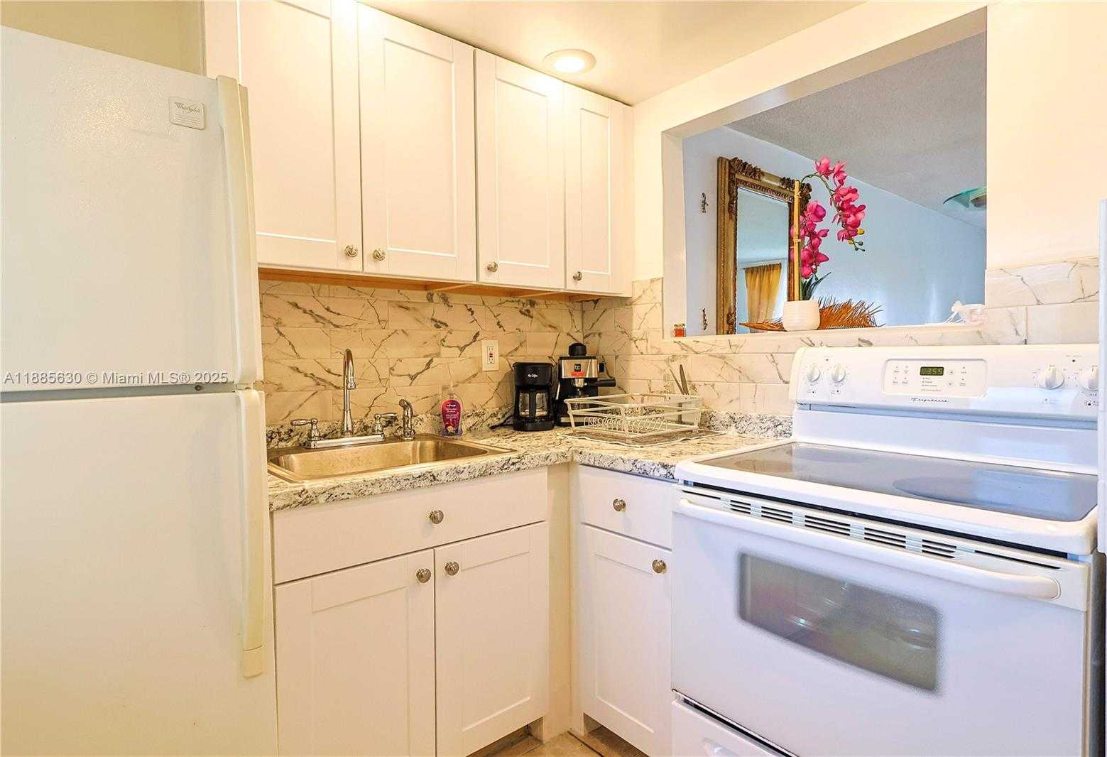 Small Image of 2999 POINT EAST DR #C407, Aventura Number 5