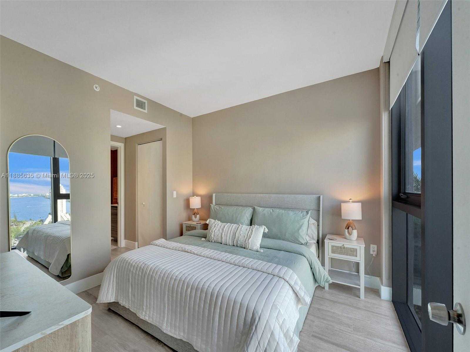 Small Image of 121 NORTH EAST 34TH ST #2106A, Miami Number 18