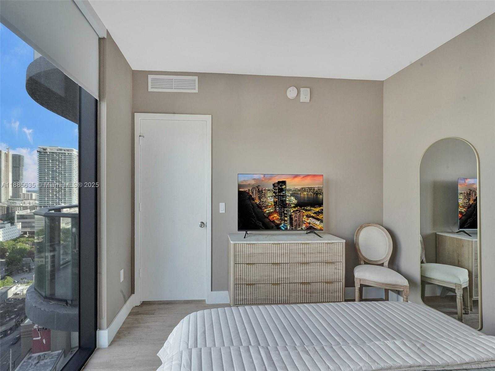 Small Image of 121 NORTH EAST 34TH ST #2106A, Miami Number 19