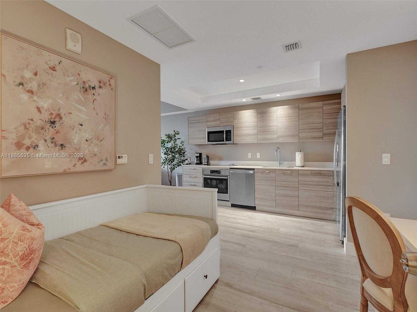 Small Image of 121 NORTH EAST 34TH ST #2106A, Miami Number 27