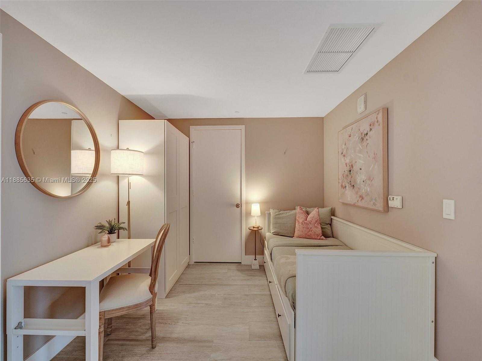 Small Image of 121 NORTH EAST 34TH ST #2106A, Miami Number 28