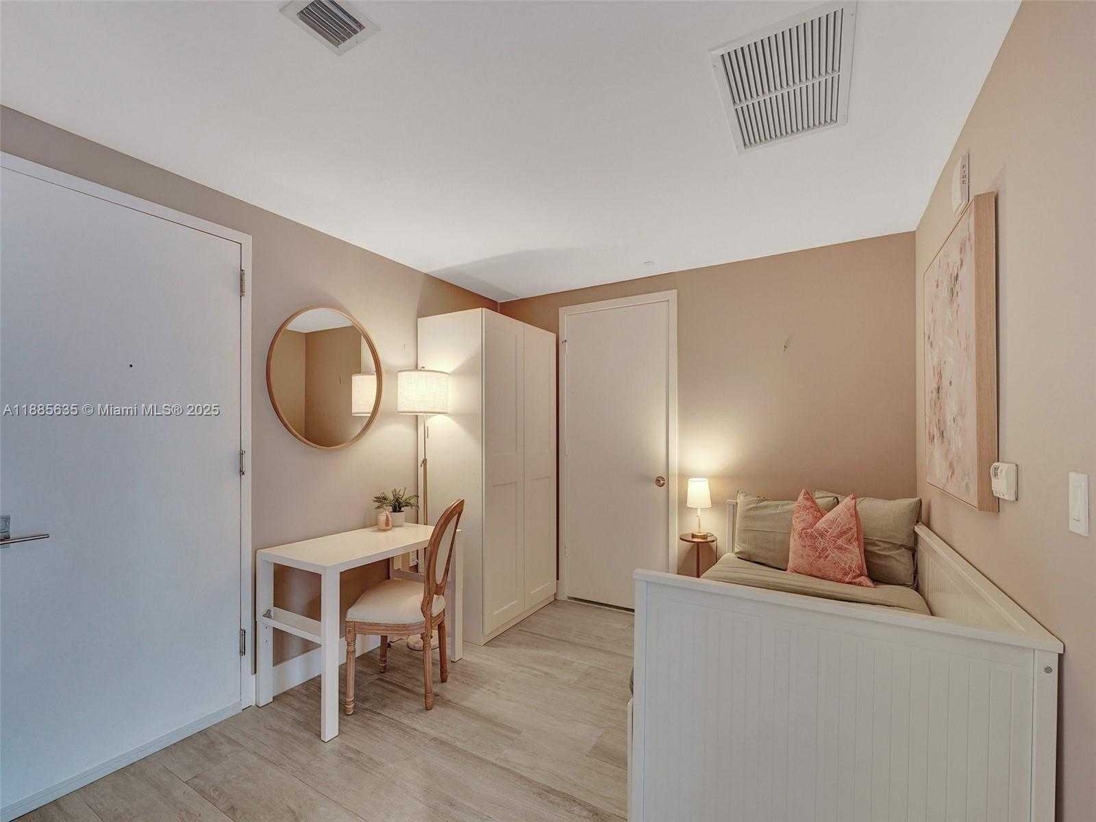 Small Image of 121 NORTH EAST 34TH ST #2106A, Miami Number 29