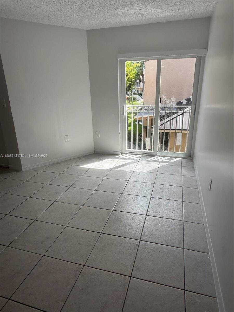 Small Image of Miami Number 8