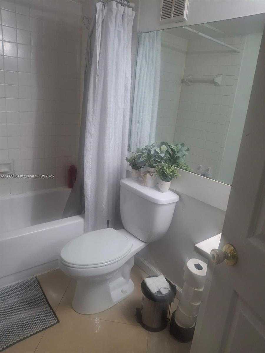 Small Image of 17565 NORTH WEST 67TH PL #A8, Hialeah Number 10