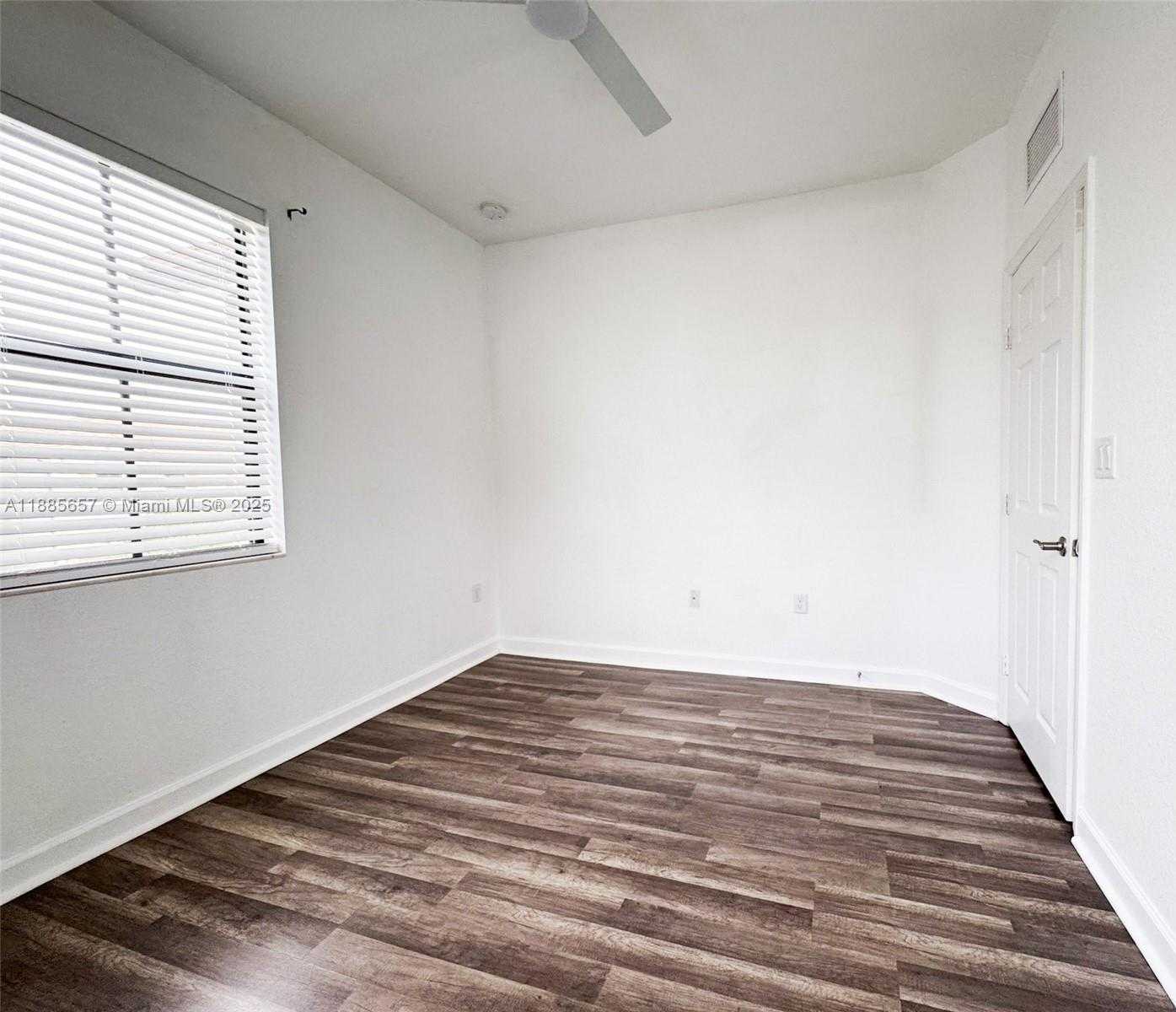 Small Image of 10436 WEST 34TH CT #10436, Hialeah Number 11