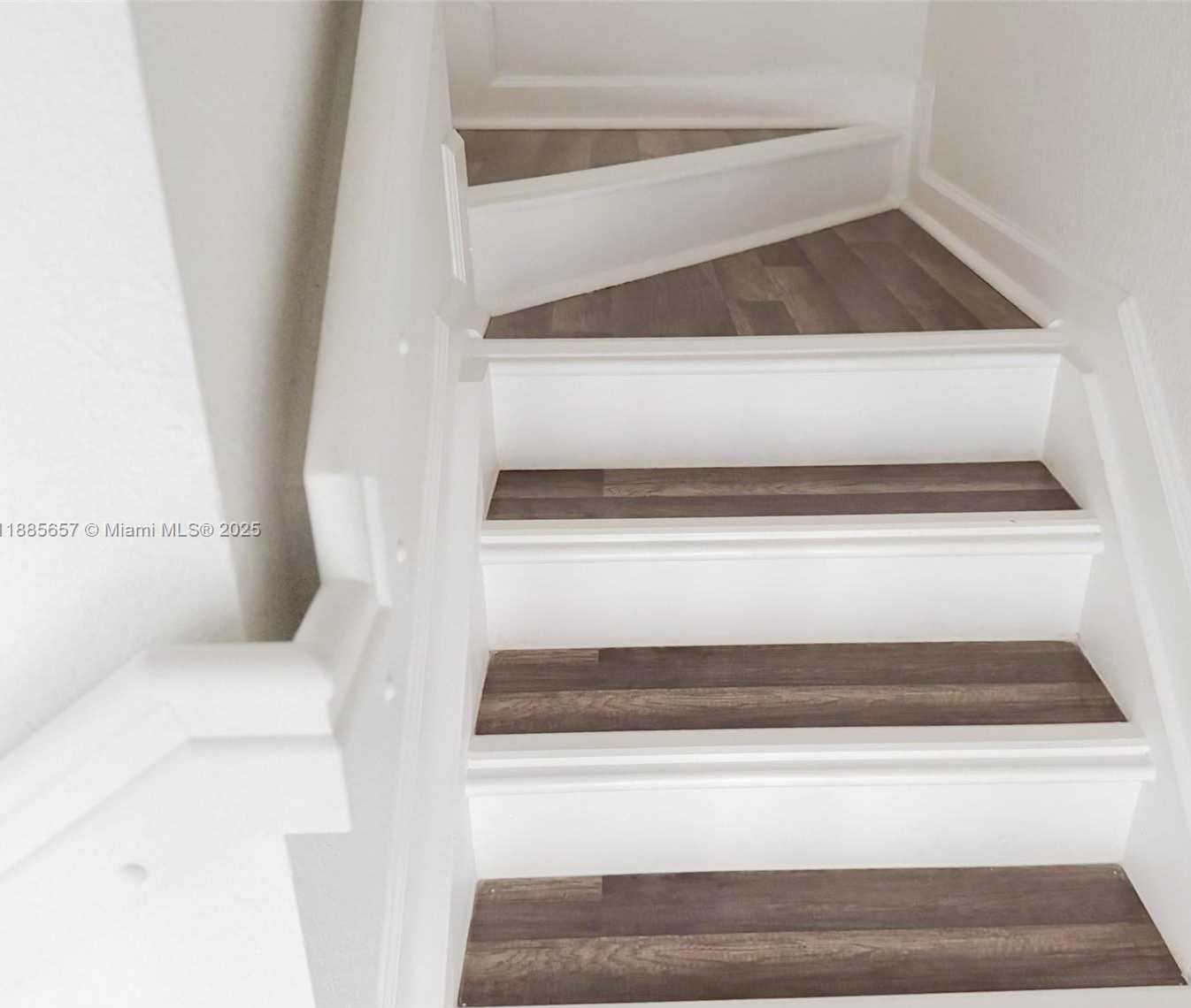 Small Image of 10436 WEST 34TH CT #10436, Hialeah Number 4