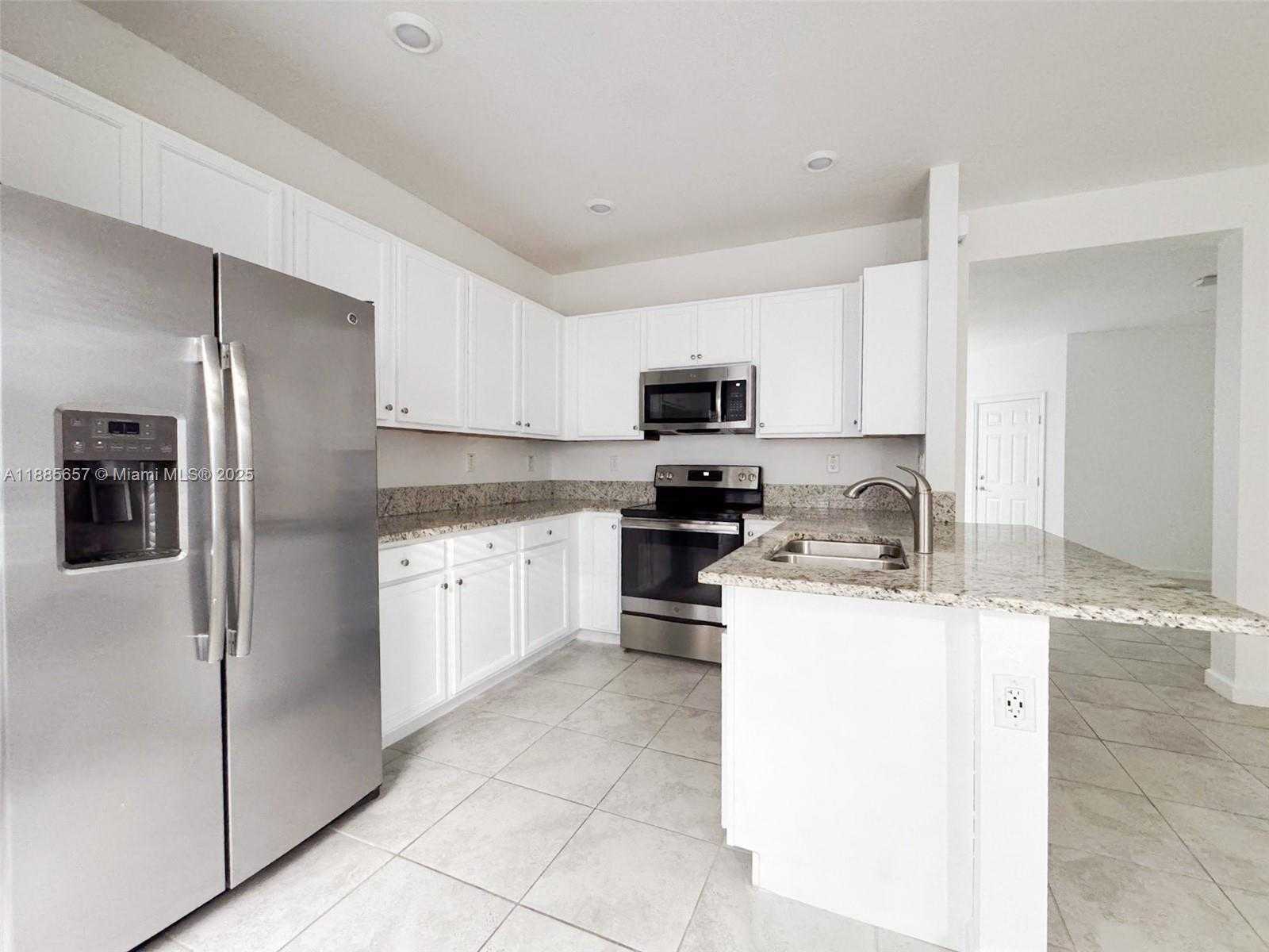 Small Image of 10436 WEST 34TH CT #10436, Hialeah Number 6