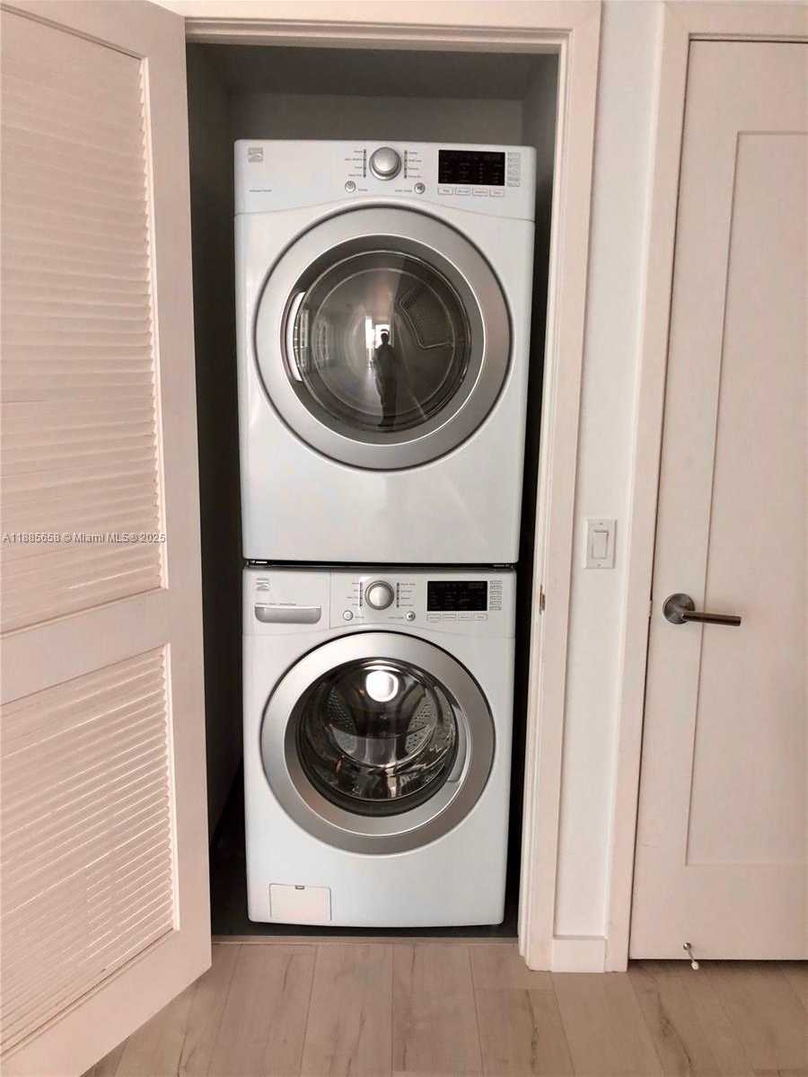 Small Image of 601 NORTH EAST 27TH ST #1101, Miami Number 22