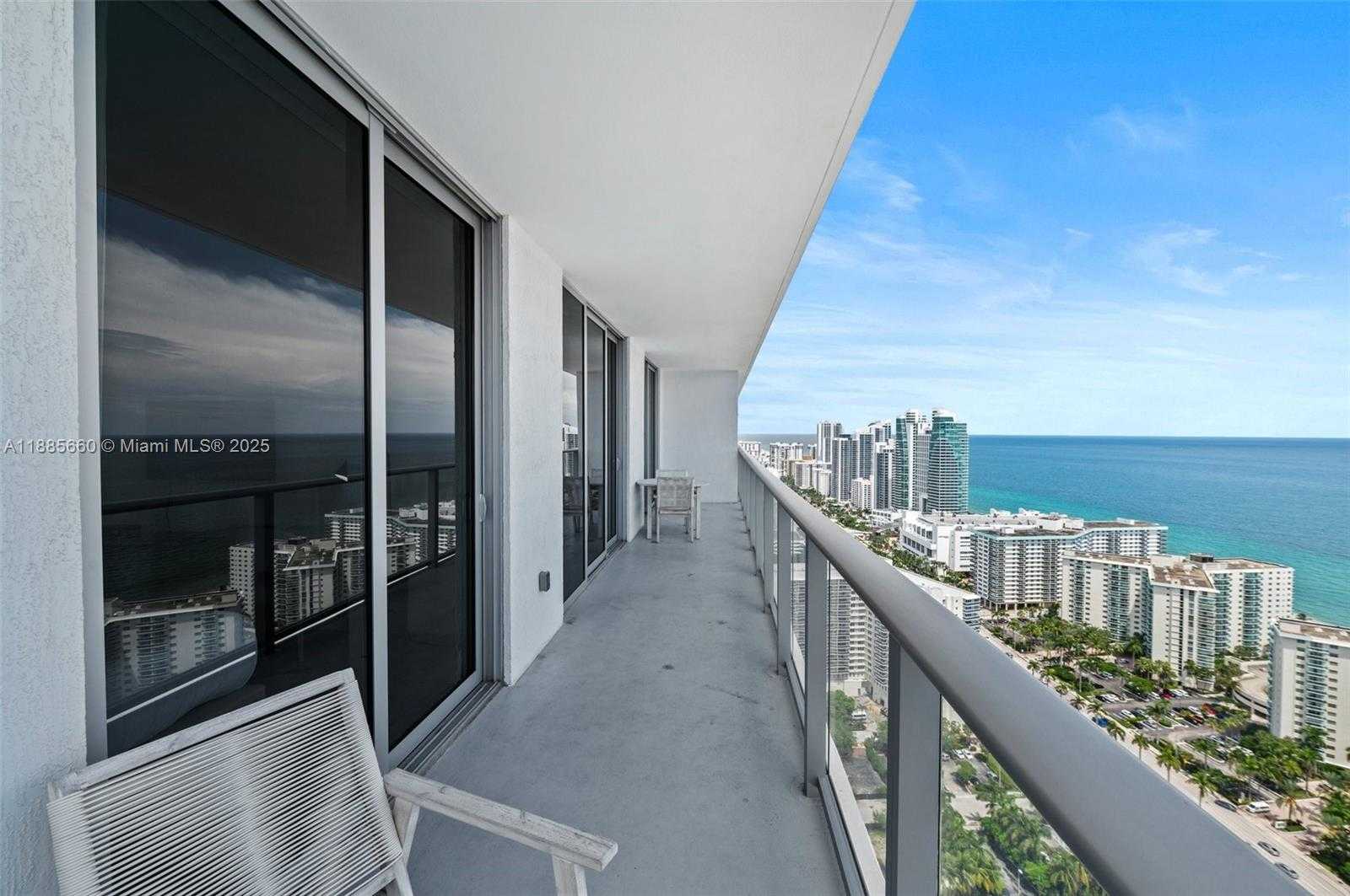 Small Image of 4010 SOUTH OCEAN DR #T3507, Hollywood Number 9