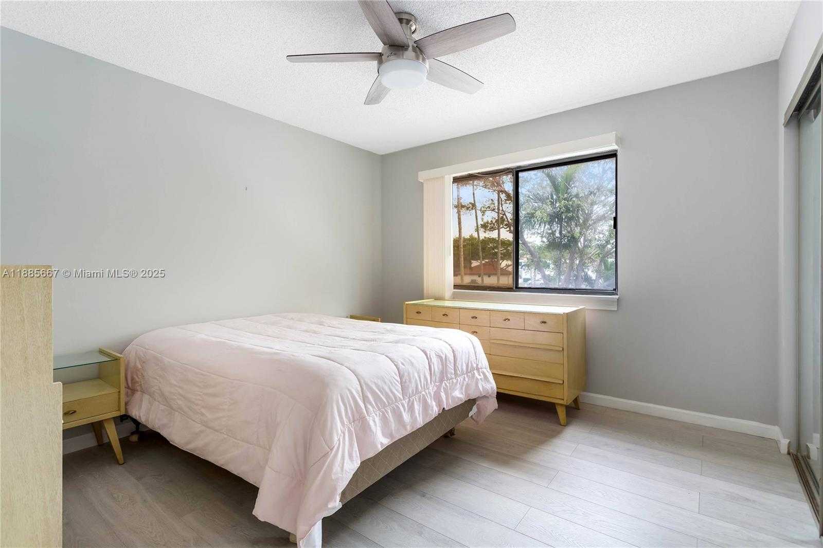 Small Image of 470 NORTH WEST 38TH AVE, Deerfield Beach Number 15