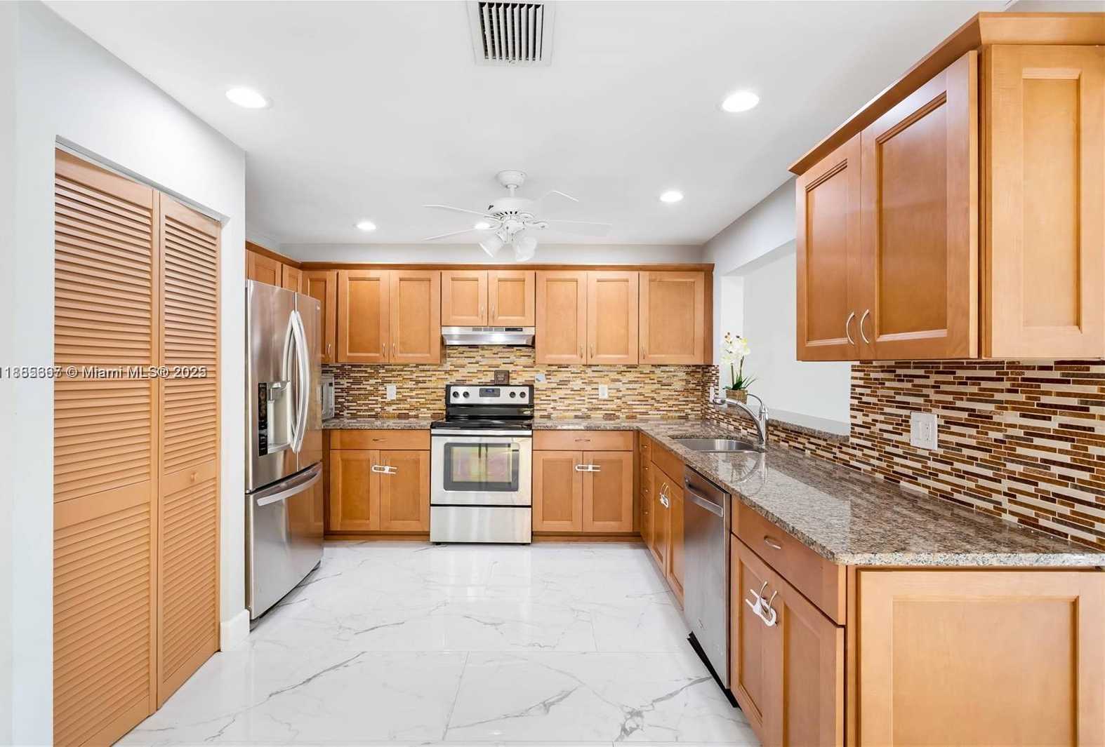 Small Image of 470 NORTH WEST 38TH AVE, Deerfield Beach Number 8