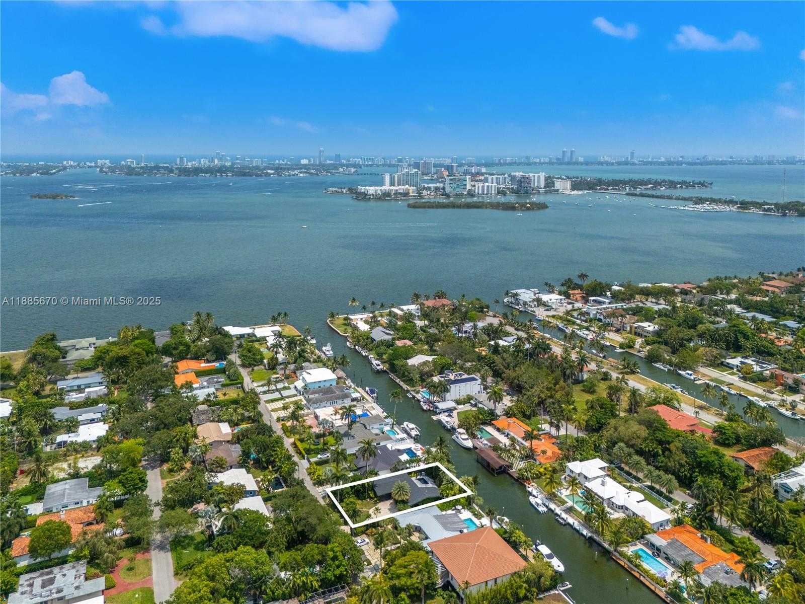 Small Image of 1160 NORTH EAST 91ST ST, Miami Number 4