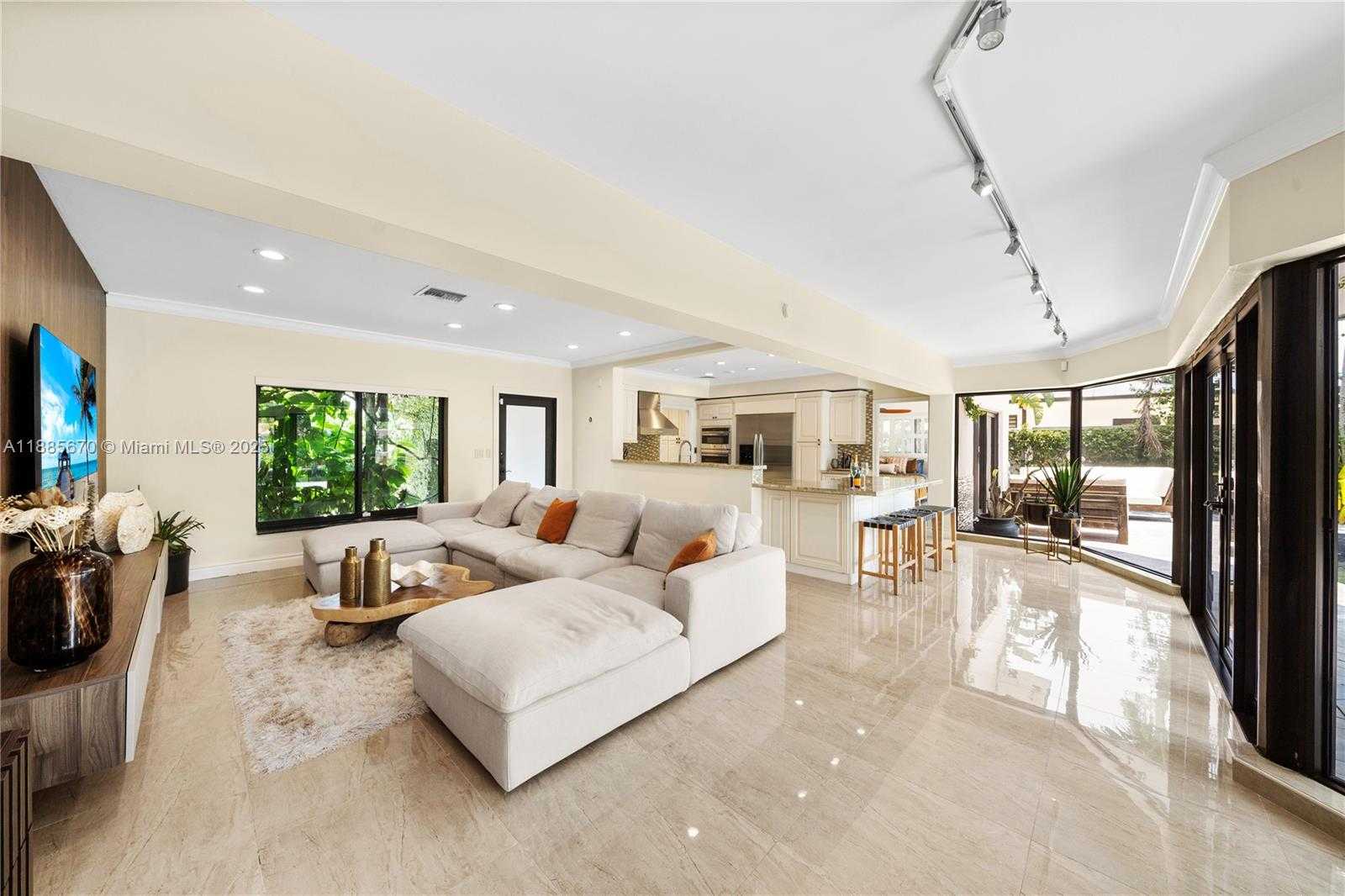 Small Image of 1160 NORTH EAST 91ST ST, Miami Number 9
