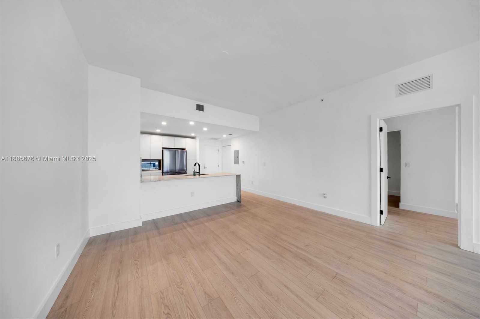 Small Image of 7901 HISPANOLA AVE #2007, North Bay Village Number 8